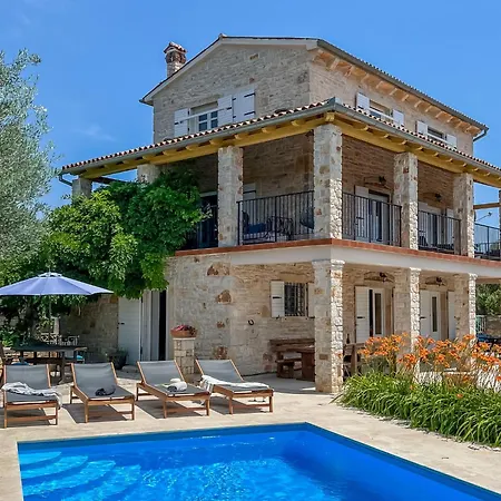 Villa Bepo By Interhome Jakici
